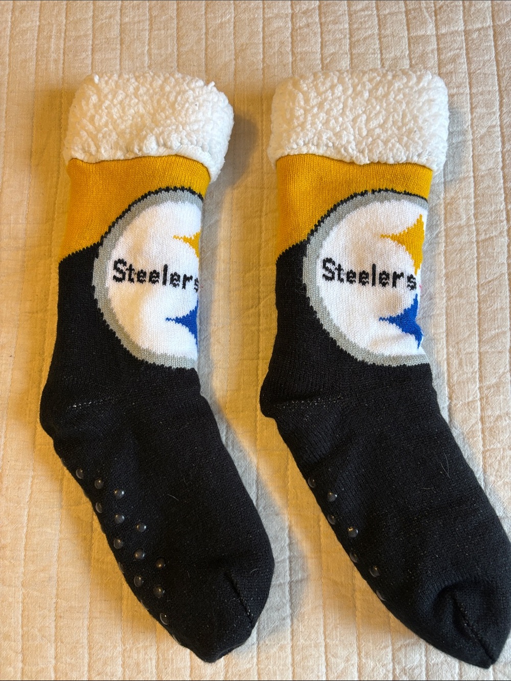 Steelers Sherpa-Lined Women's Slipper Socks NWOT
